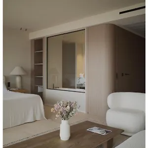 le-versailles.fr-provencehotel.com/