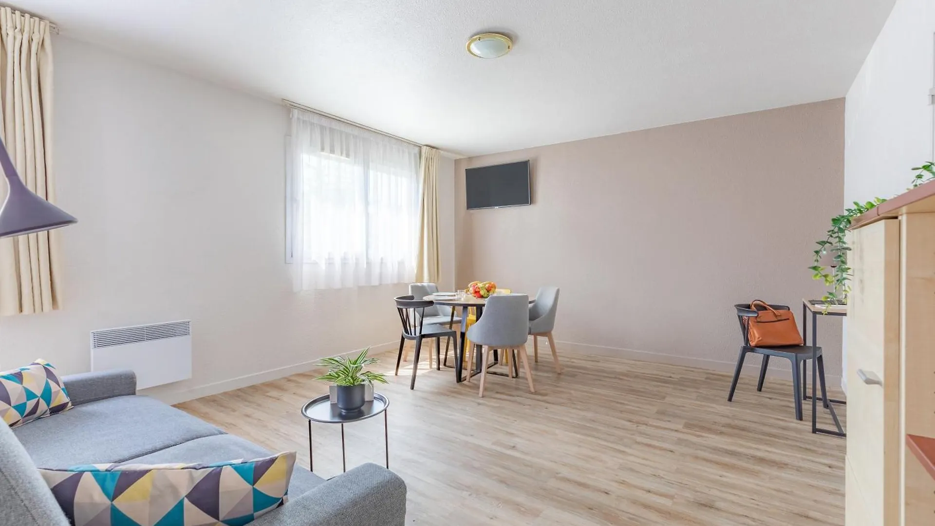 ** Apartahotel Appart'City Classic Rennes Ouest Francia