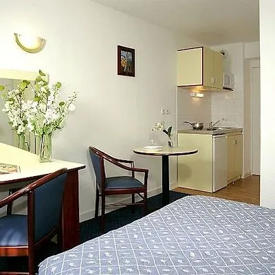 Appart'City Classic Rennes Ouest Apartahotel